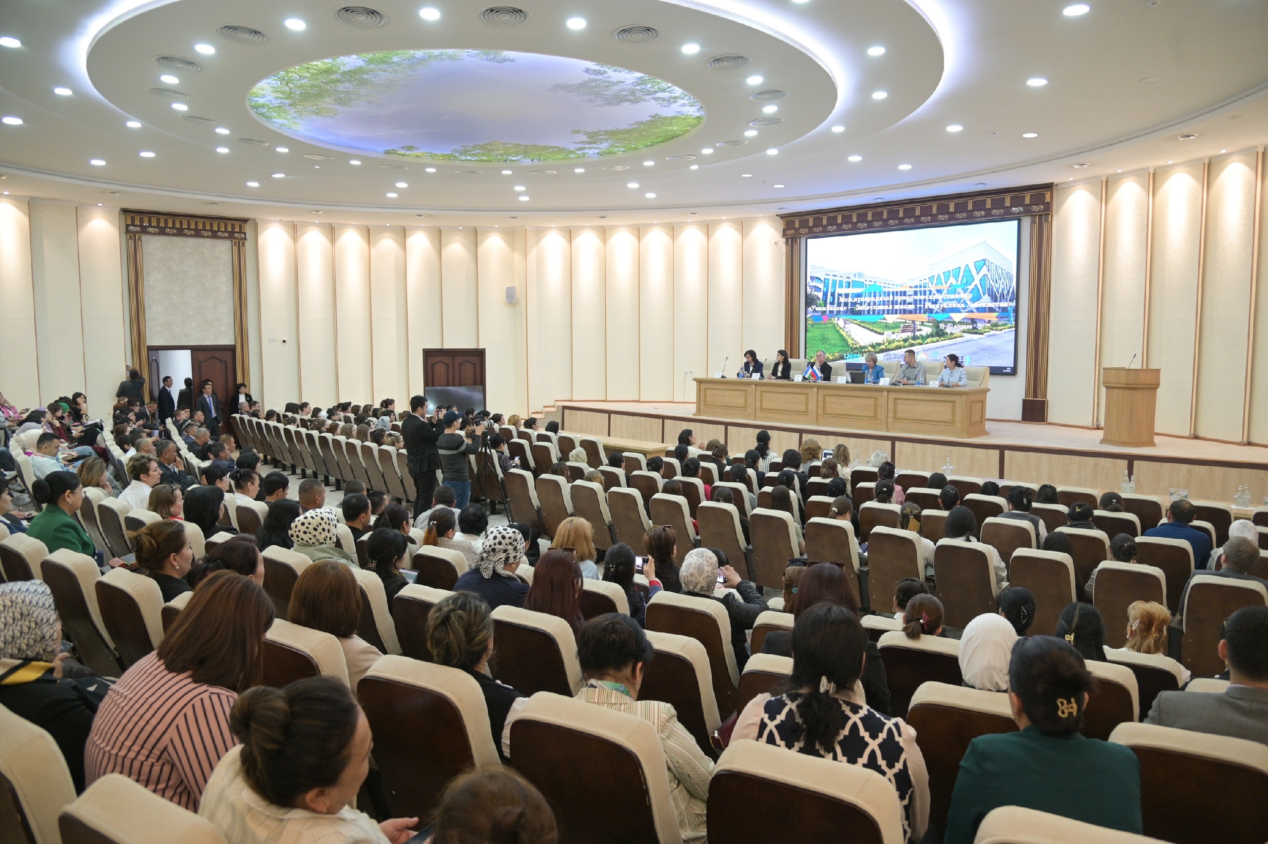 В Ташкенте проходит профессиональная стажировочная сессия флагманской площадки Проекта «УчимЗнаем», госпитальной школы «Mehrli Maktab